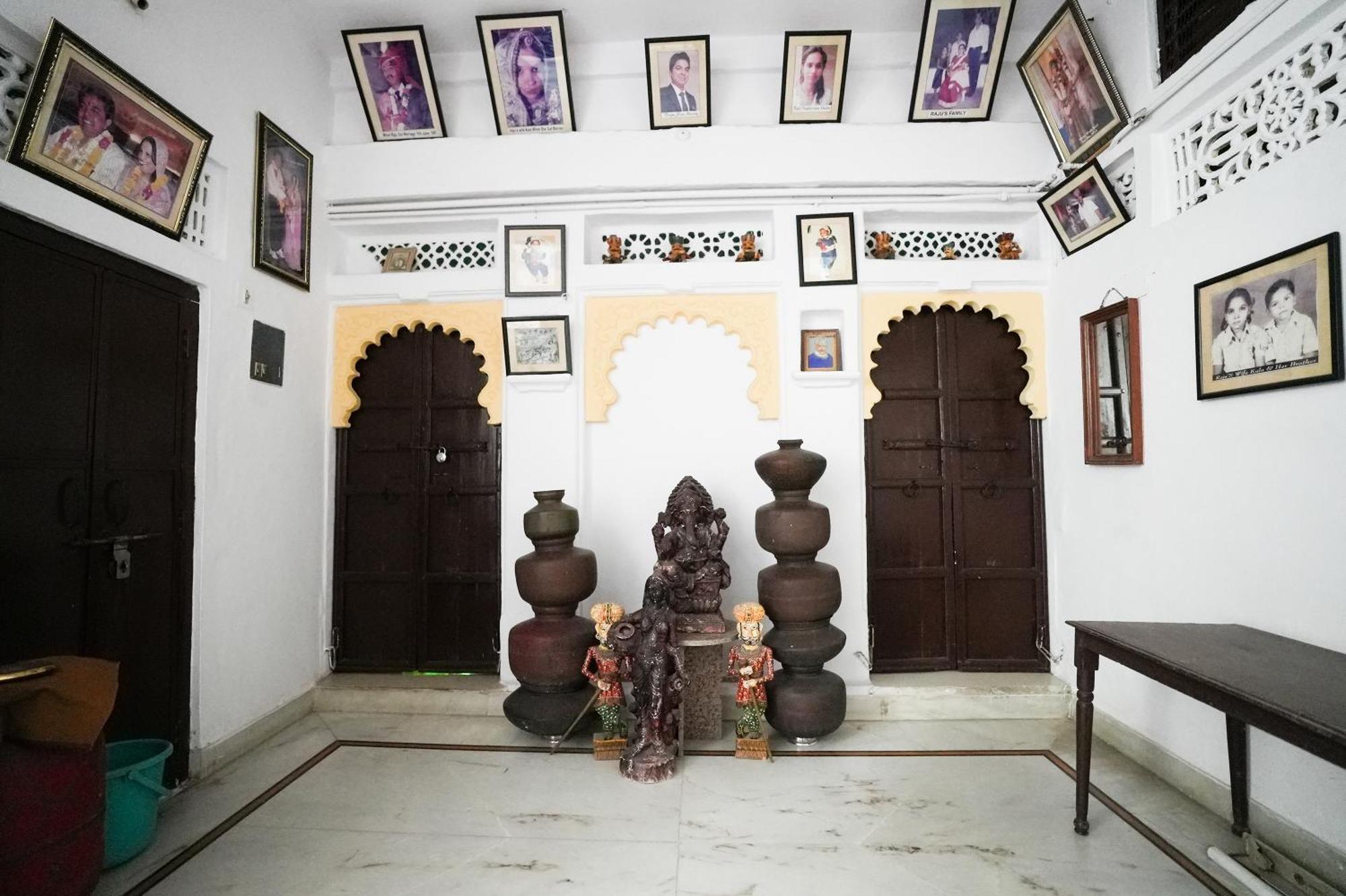 Nukkad Guest House Near City Palace Udaipur Exterior foto